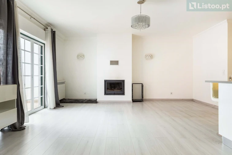 Apartamento T3 para Venda em Venda do Pinheiro e Santo Estêvão das Galés Foto 4