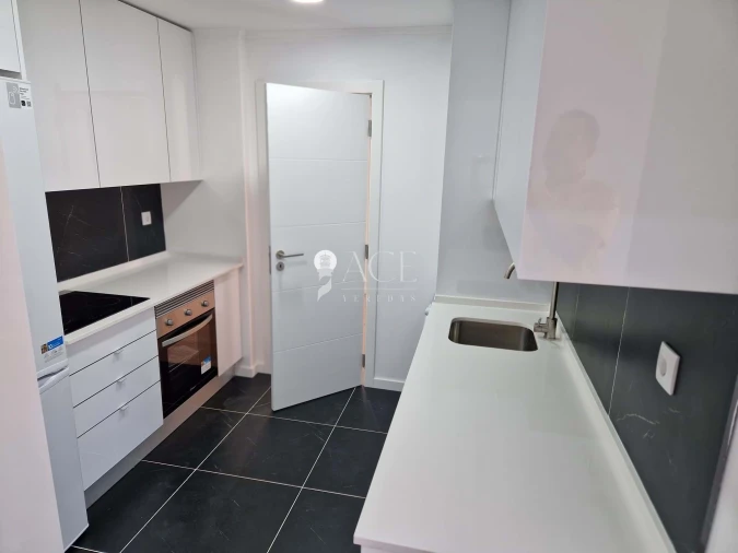 Apartamento T3 para Venda em Castanheira do Ribatejo e Cachoeiras Foto 11