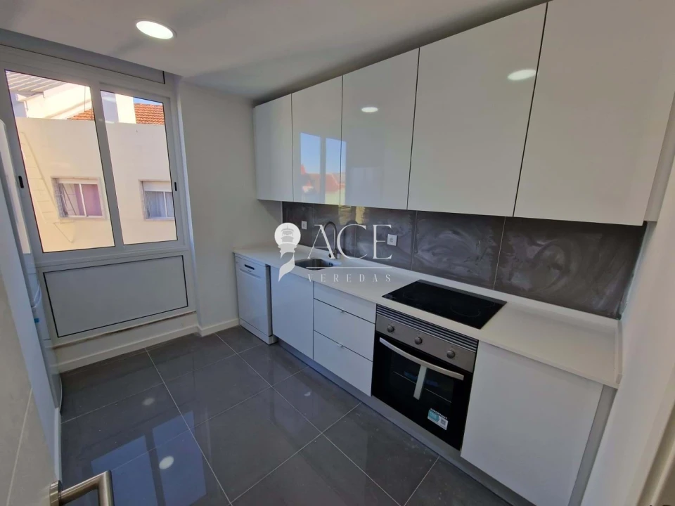 Apartamento T3 para Venda em Castanheira do Ribatejo e Cachoeiras Foto 16