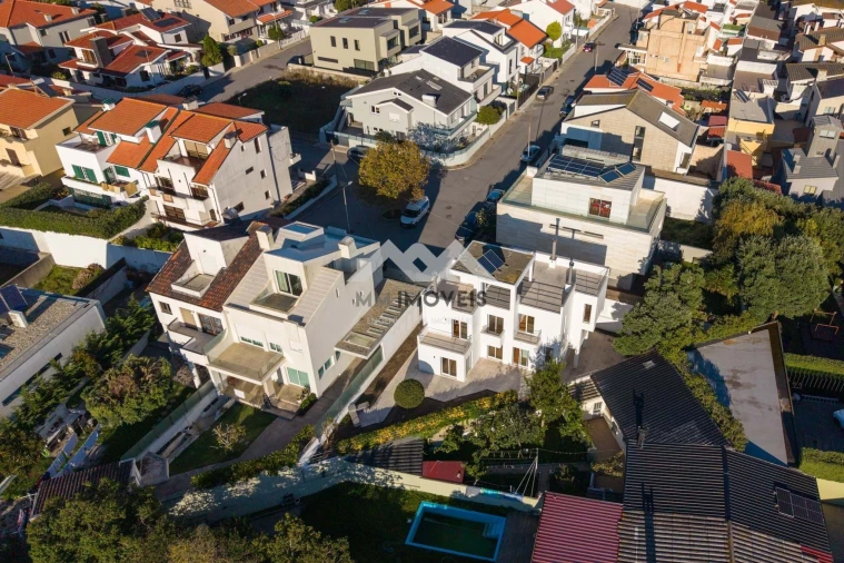 Moradia T4 para Venda em Matosinhos e Leça da Palmeira Foto 12