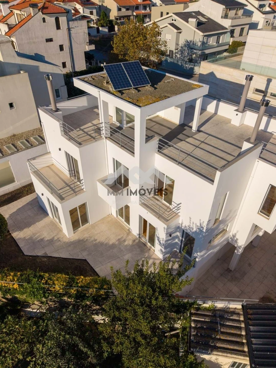 Moradia T4 para Venda em Matosinhos e Leça da Palmeira Foto 32