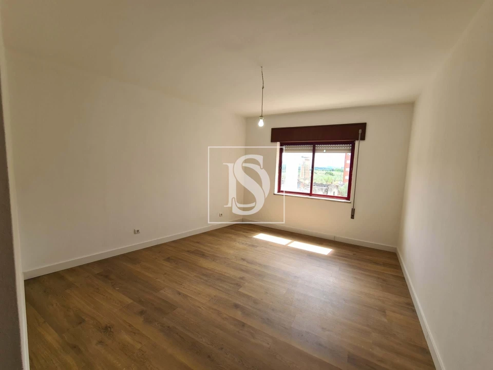 Apartamento T2 para Venda em Macedo de Cavaleiros Foto 6