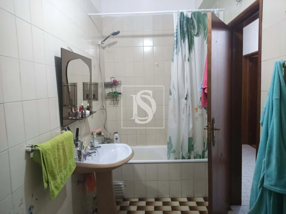 Apartamento T1 para Venda em Macedo de Cavaleiros Foto 4