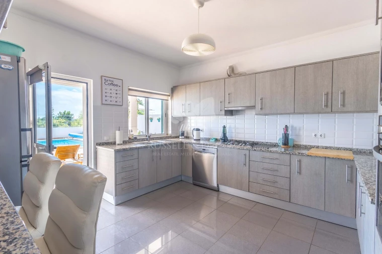 Moradia T3 para Venda em Olhão Foto 9