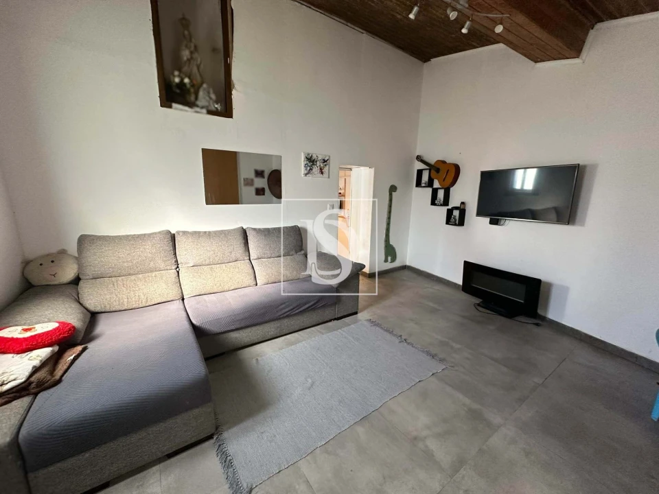 Moradia T2 para Venda em Fenais da Luz Foto 4