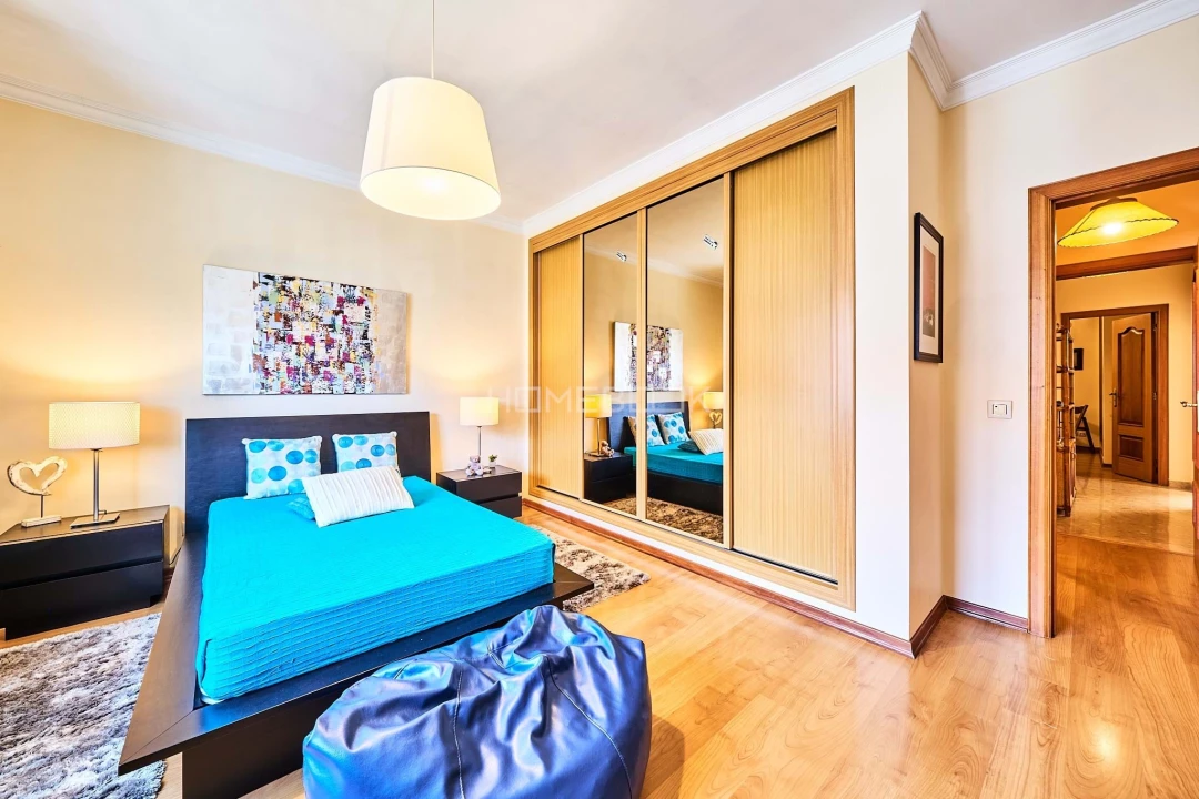 Moradia T5 para Venda em Atalaia e Alto Estanqueiro-Jardia Foto 40