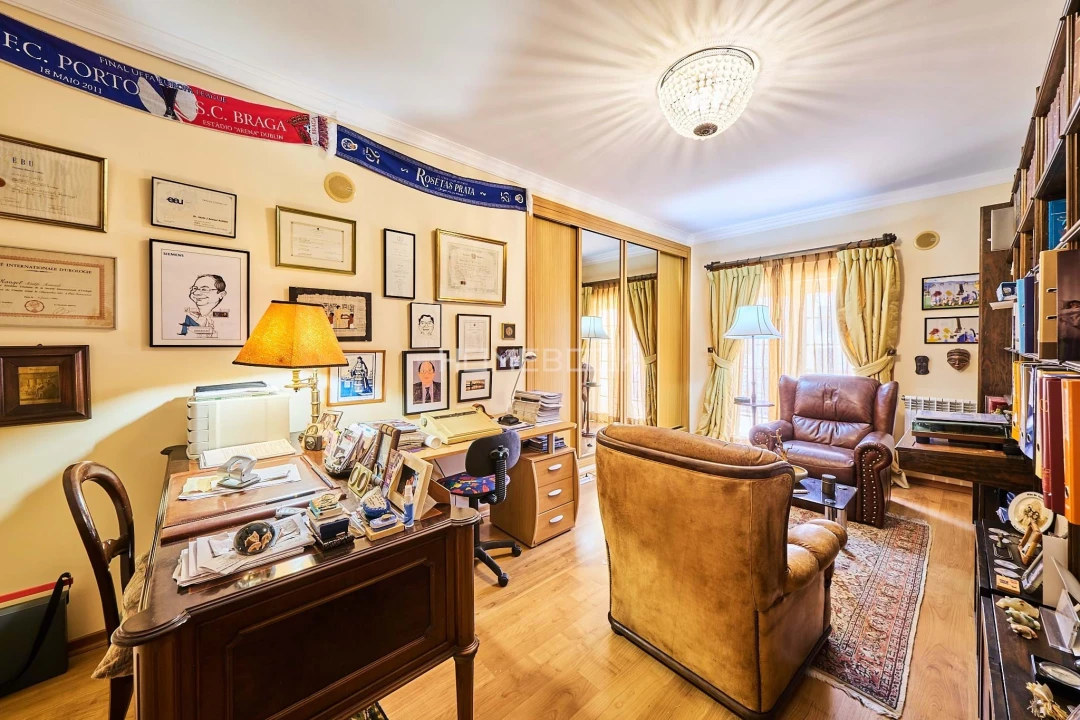 Moradia T5 para Venda em Atalaia e Alto Estanqueiro-Jardia Foto 35