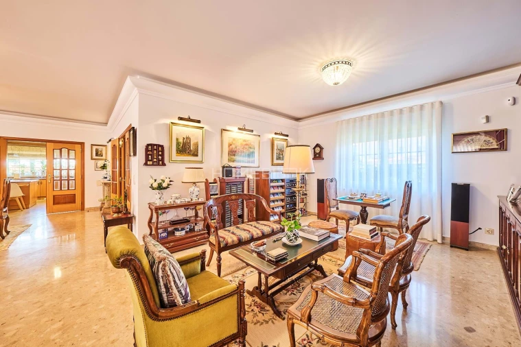 Moradia T5 para Venda em Atalaia e Alto Estanqueiro-Jardia Foto 2