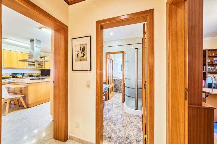 Moradia T5 para Venda em Atalaia e Alto Estanqueiro-Jardia Foto 15