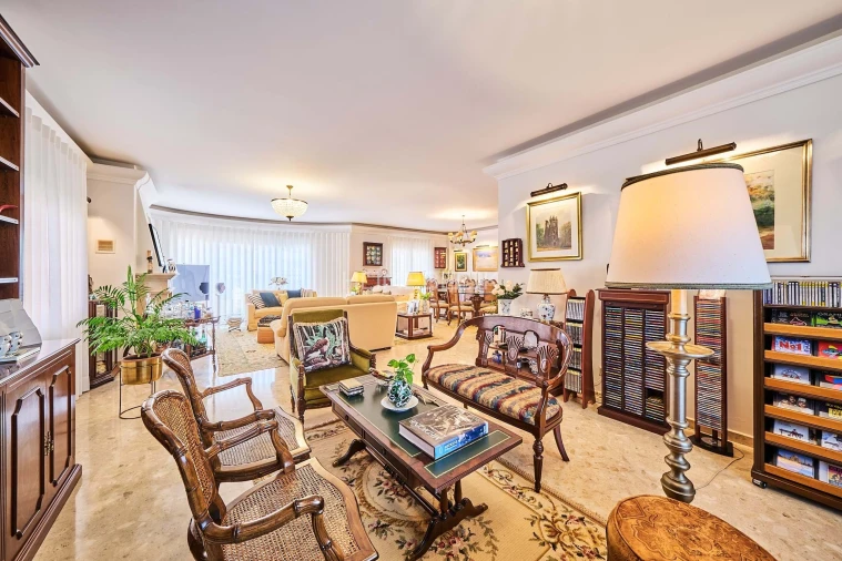 Moradia T5 para Venda em Atalaia e Alto Estanqueiro-Jardia Foto 4