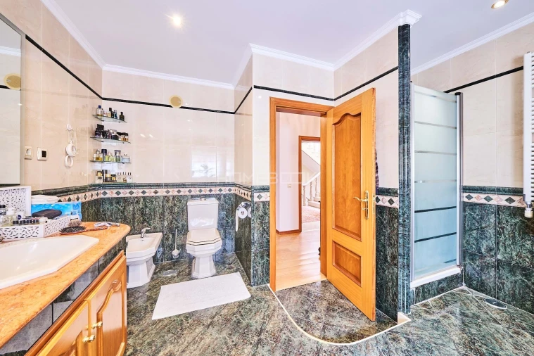 Moradia T5 para Venda em Atalaia e Alto Estanqueiro-Jardia Foto 25