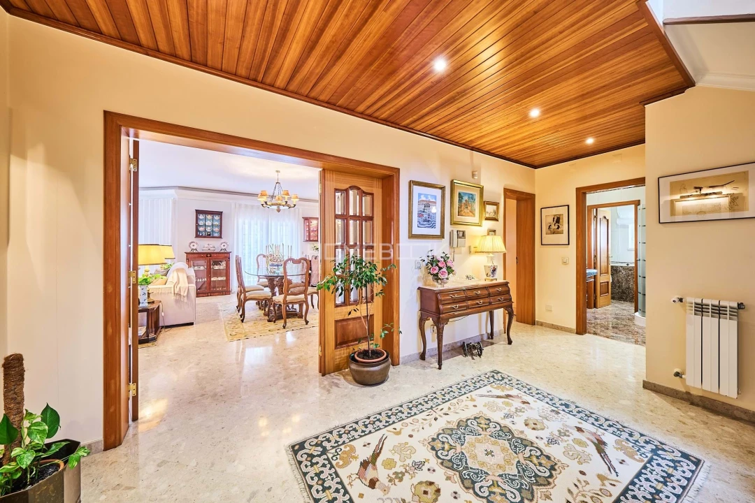 Moradia T5 para Venda em Atalaia e Alto Estanqueiro-Jardia Foto 13