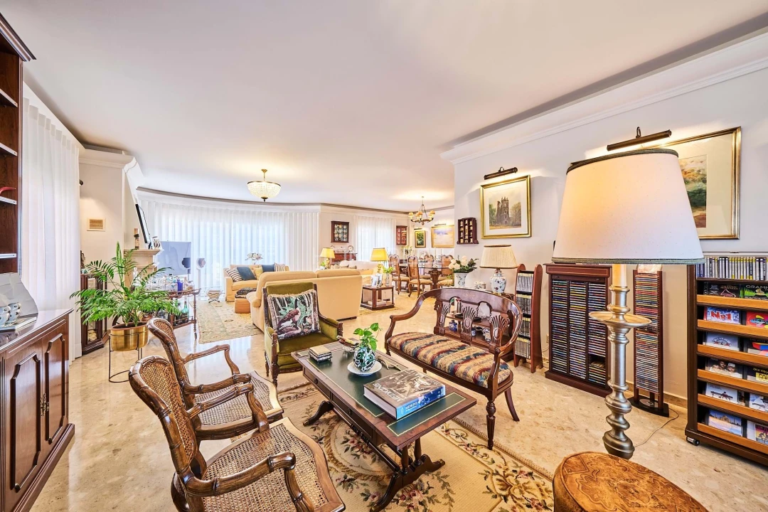 Moradia T5 para Venda em Atalaia e Alto Estanqueiro-Jardia Foto 4