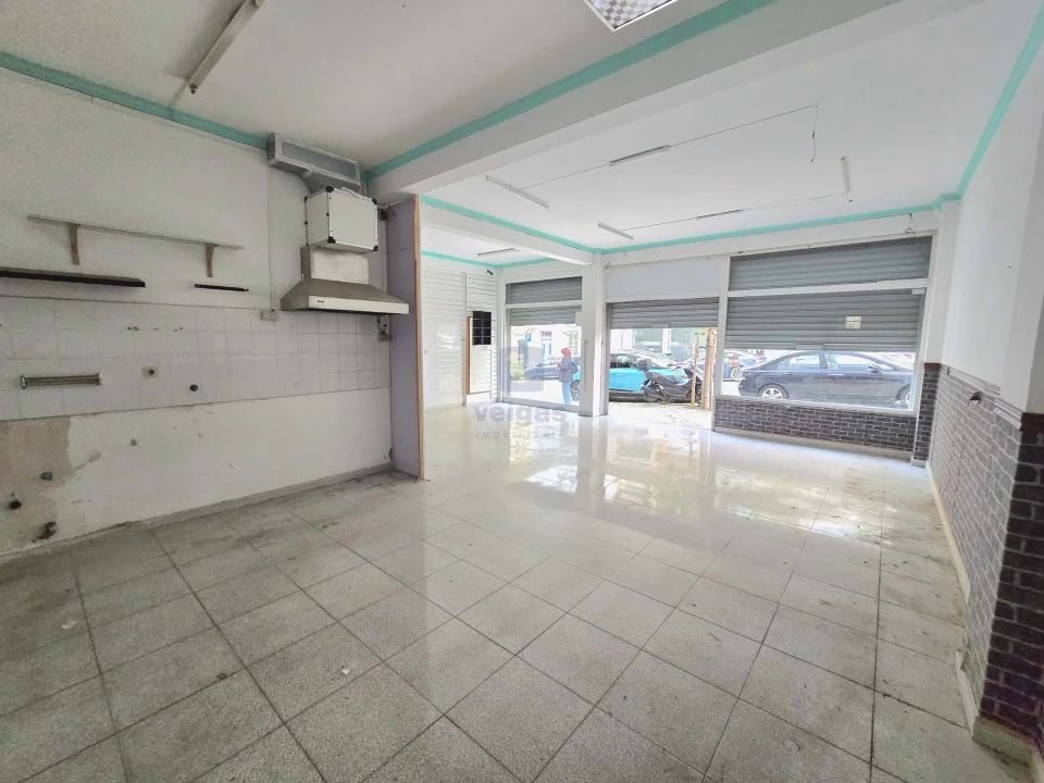 Negócio para Arrendamento em Santo António Foto 3