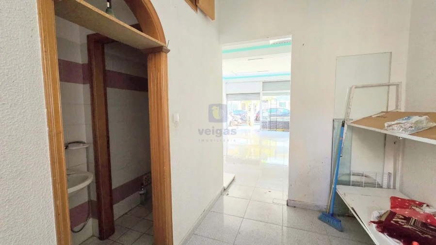 Negócio para Arrendamento em Santo António Foto 6