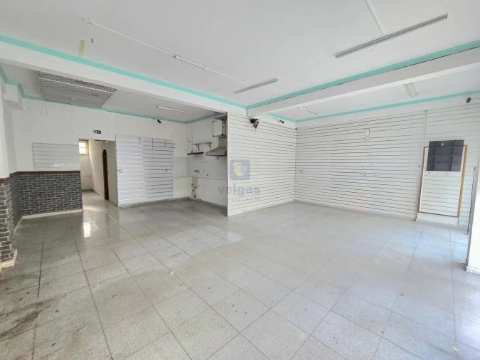 Negócio para Arrendamento em Santo António Foto 1