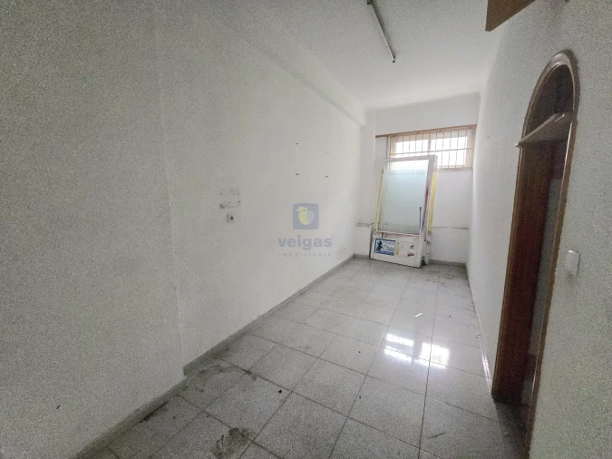 Negócio para Arrendamento em Santo António Foto 6