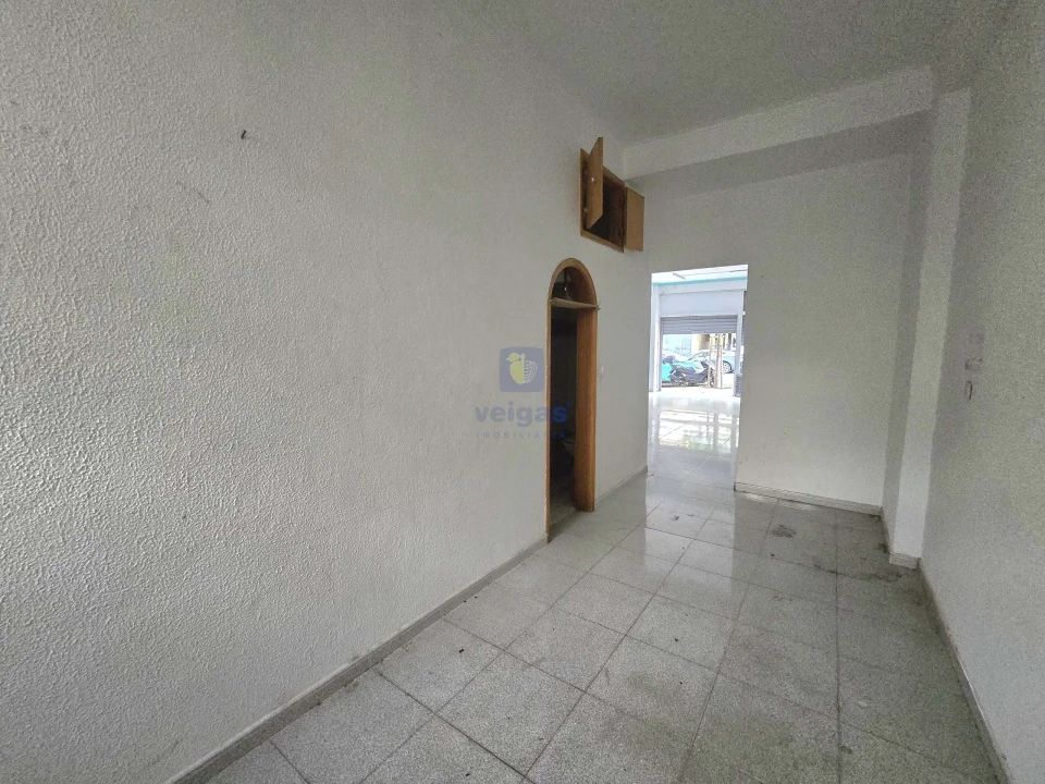 Negócio para Arrendamento em Santo António Foto 7