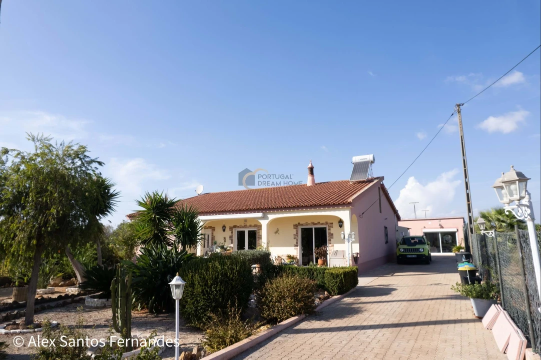 Moradia T5 para Venda em São Bartolomeu de Messines Foto 5