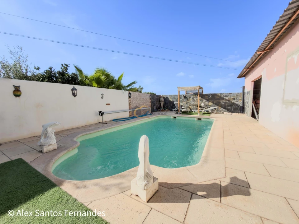 Moradia T5 para Venda em São Bartolomeu de Messines Foto 24