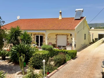 Moradia T5 para Venda em São Bartolomeu de Messines