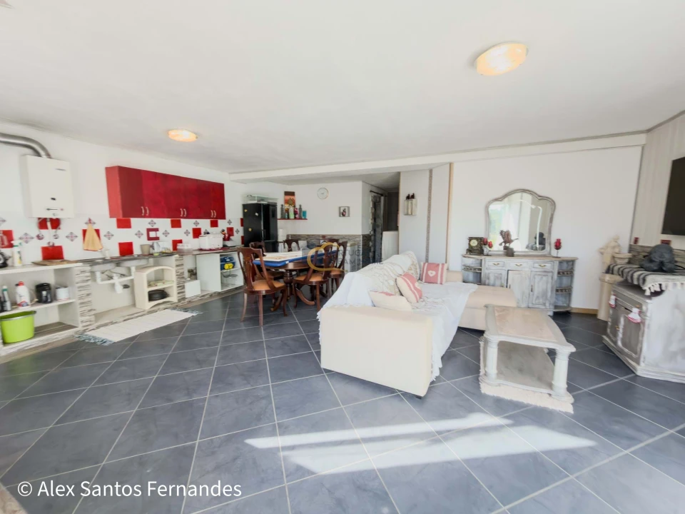 Moradia T5 para Venda em São Bartolomeu de Messines Foto 16