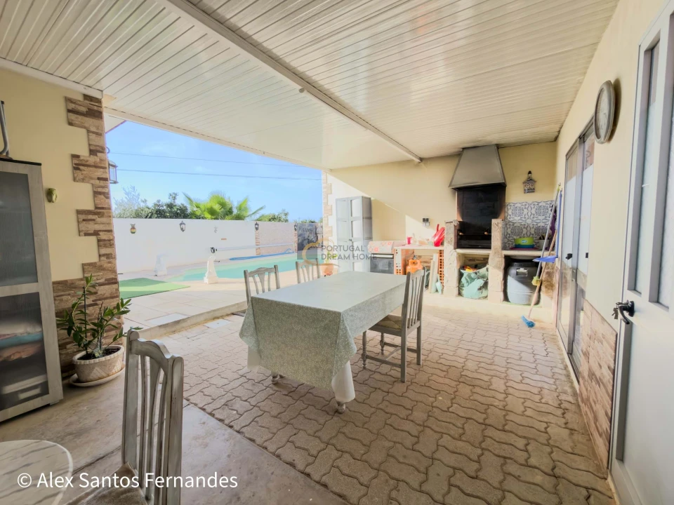 Moradia T5 para Venda em São Bartolomeu de Messines Foto 22