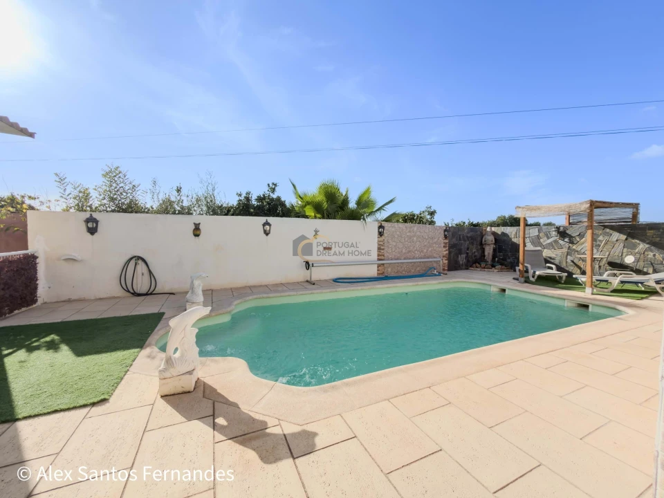 Moradia T5 para Venda em São Bartolomeu de Messines Foto 26