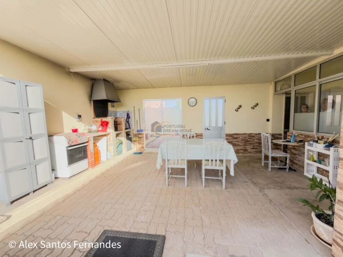 Moradia T5 para Venda em São Bartolomeu de Messines Foto 23