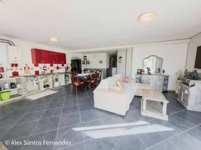 Moradia T5 para Venda em São Bartolomeu de Messines Foto 16