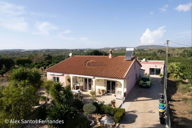 Moradia T5 para Venda em São Bartolomeu de Messines Foto 6