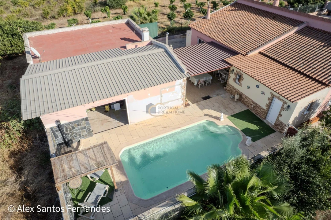 Moradia T5 para Venda em São Bartolomeu de Messines Foto 11