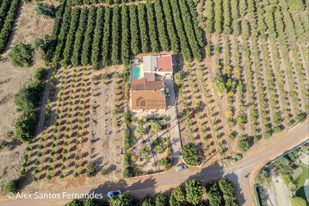 Moradia T5 para Venda em São Bartolomeu de Messines Foto 3