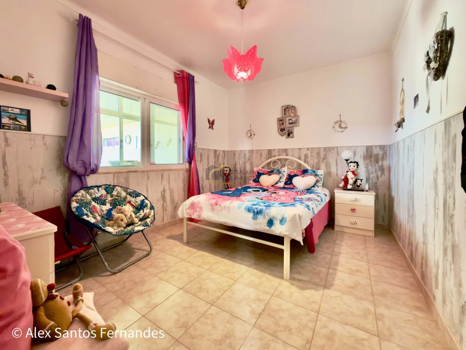 Moradia T5 para Venda em São Bartolomeu de Messines Foto 48