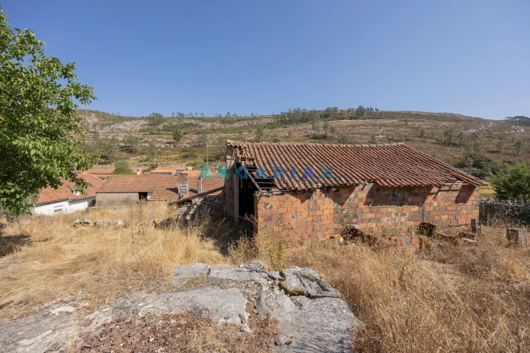 Moradia T3 para Venda em Serro Ventoso Foto 37