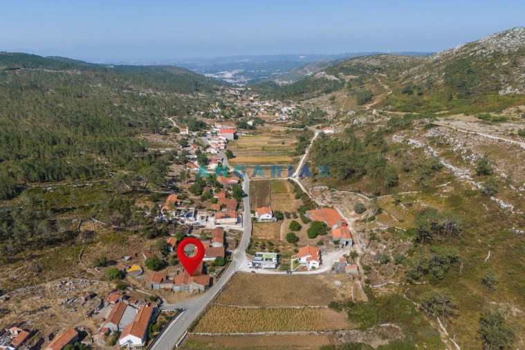 Moradia T3 para Venda em Serro Ventoso Foto 55