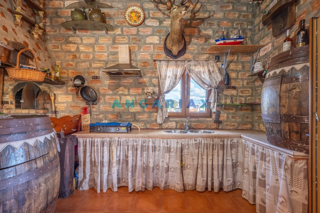 Moradia T8 para Venda em Marrazes e Barosa Foto 21