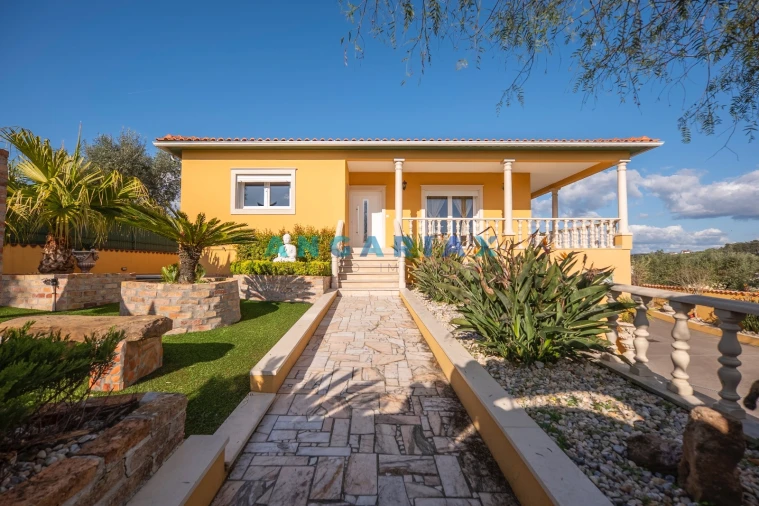 Moradia T8 para Venda em Marrazes e Barosa Foto 2