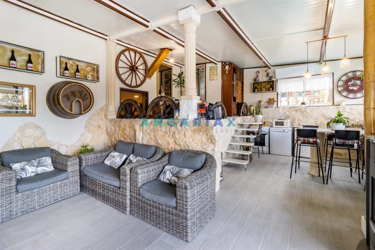 Moradia T8 para Venda em Marrazes e Barosa Foto 13