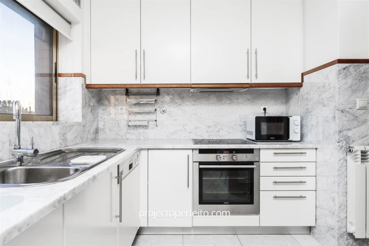 Apartamento T1 para Arrendamento em São Felix da Marinha Foto 10