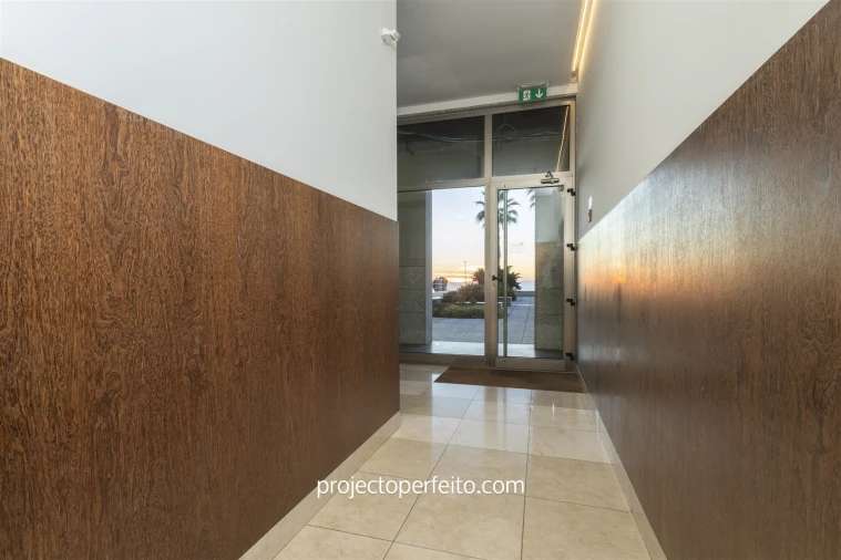 Apartamento T1 para Arrendamento em São Felix da Marinha Foto 15