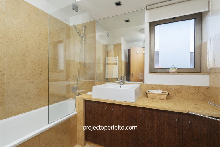 Apartamento T1 para Arrendamento em São Felix da Marinha Foto 13