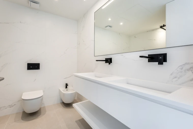 Apartamento T2 para Venda em Quarteira Foto 37