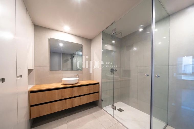 Apartamento T2 para Venda em Candoso Santiago e Mascotelos Foto 12