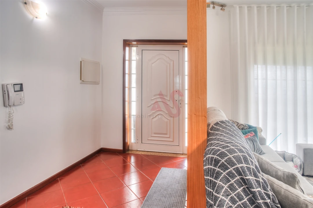 Moradia T3 para Venda em Idães Foto 23