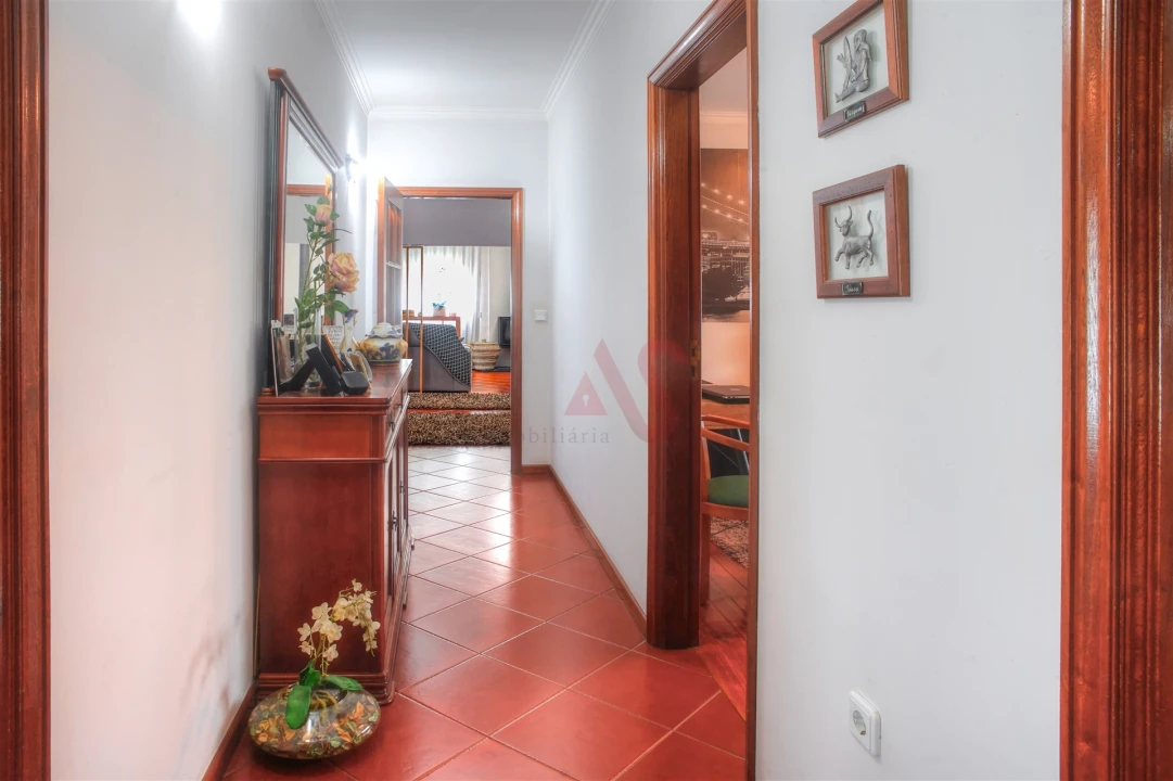 Moradia T3 para Venda em Idães Foto 31