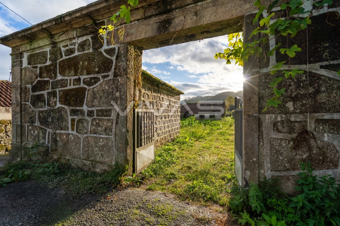 Moradia T3 para Venda em Dossãos Foto 2