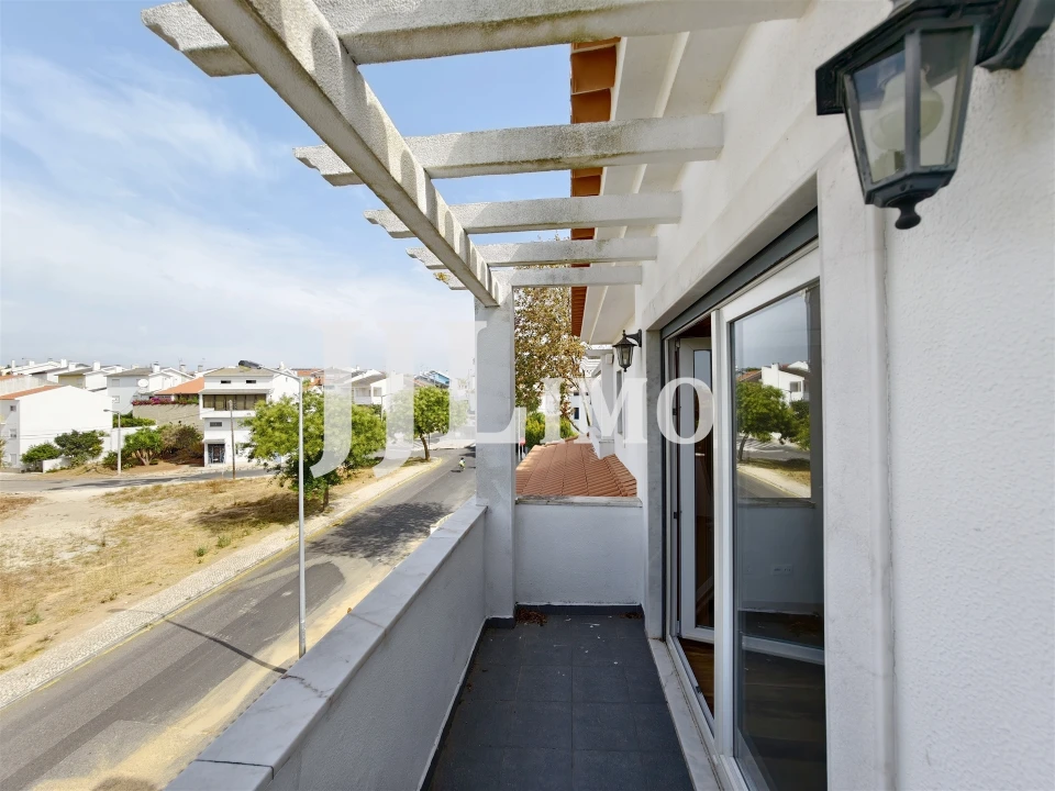 Moradia T5 para Arrendamento em Alcabideche Foto 27