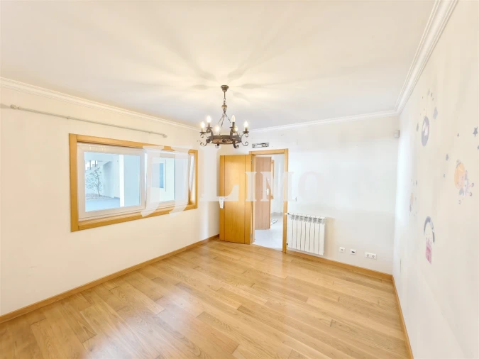 Moradia T5 para Arrendamento em Alcabideche Foto 54