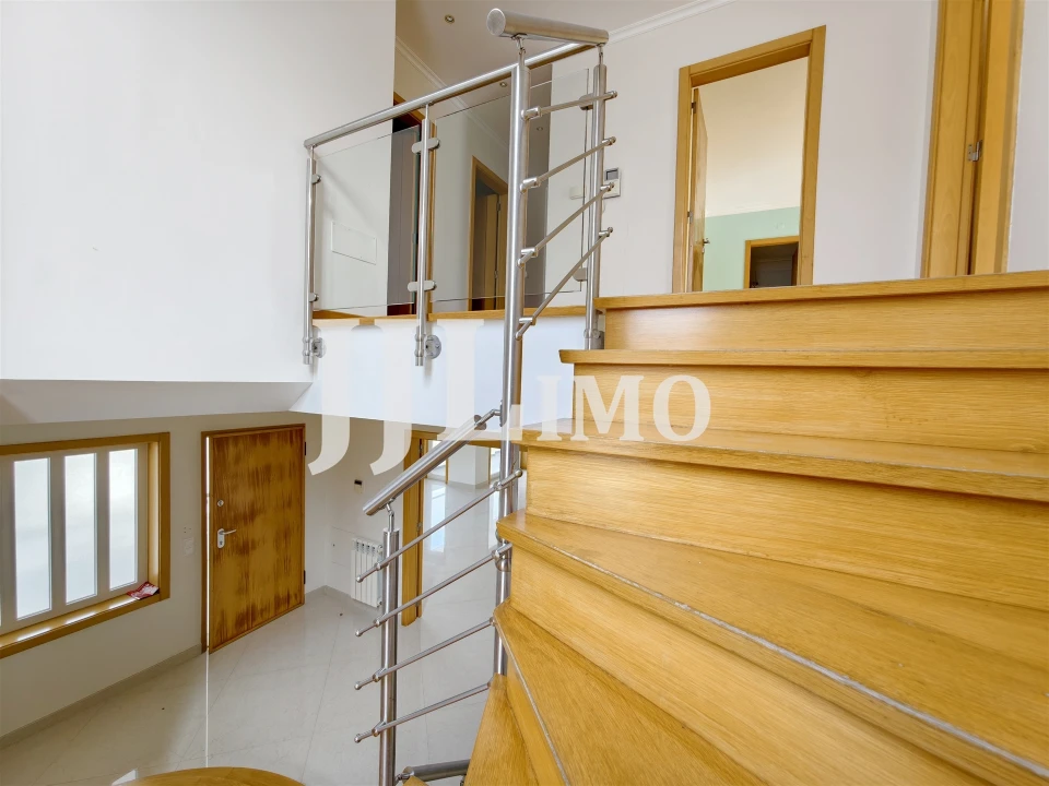 Moradia T5 para Arrendamento em Alcabideche Foto 22